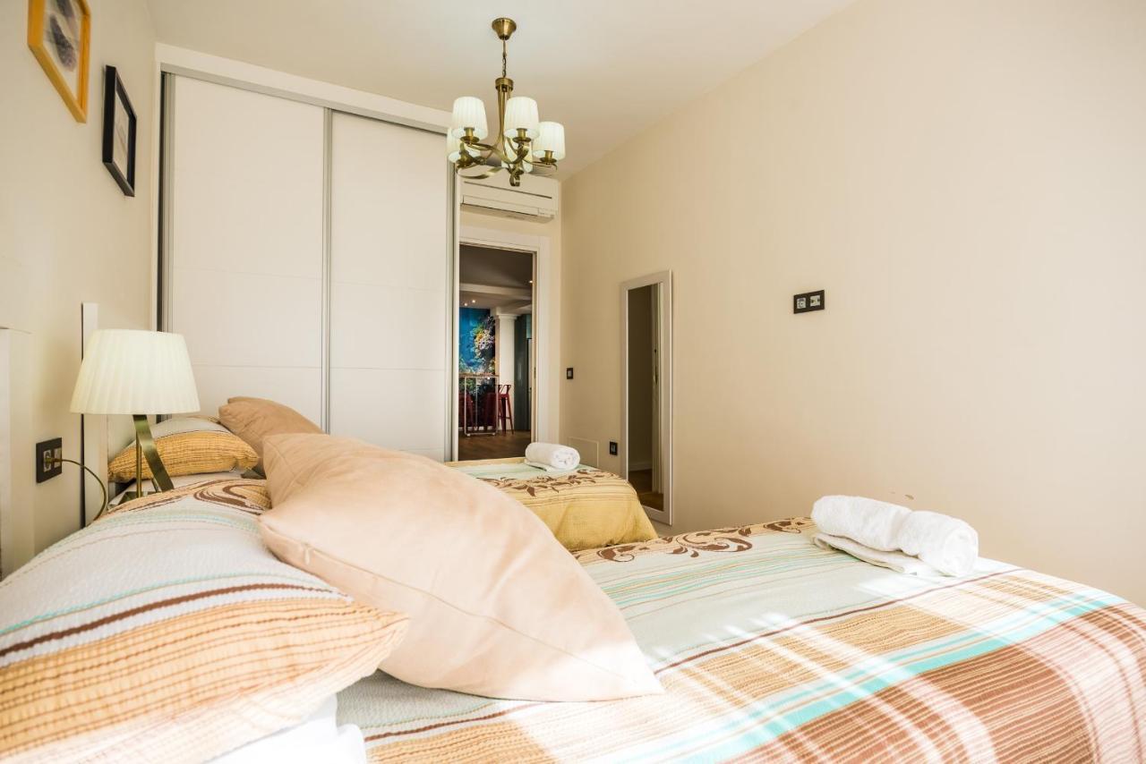 Expoholidays-Rueda Lopez Apartamento De Lujo Альмерия Экстерьер фото